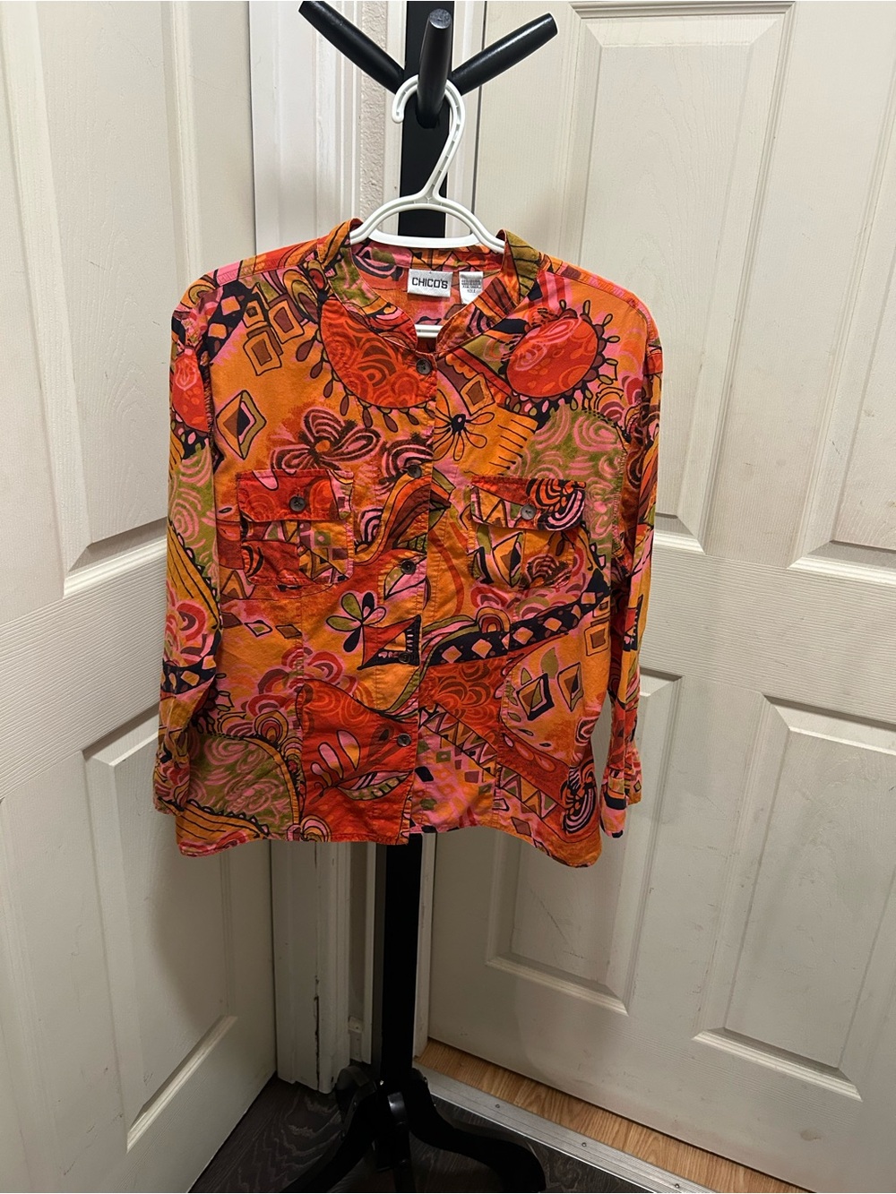 Vintage Chico's Orange and Pink Abstract Floral Button-Up Shirt